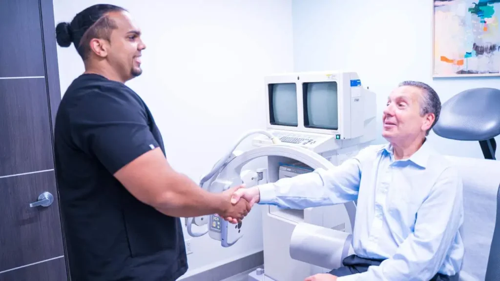 Find the best chronic venous insufficiency treatment for varicose veins in Farmington, CT